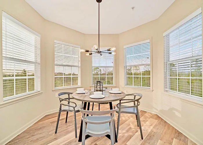 Spacious 3Br Condo With Pool And Hot Tub, Near Disney!